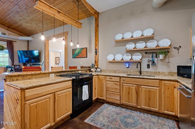 1871 Goodman Loop, Bulls Gap, TN 37711