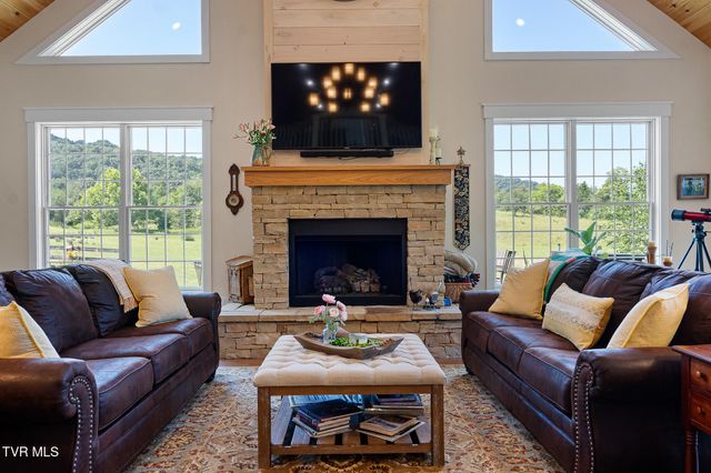 1871 Goodman Loop, Bulls Gap, TN 37711