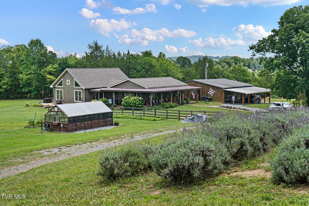 1871 Goodman Loop, Bulls Gap, TN 37711