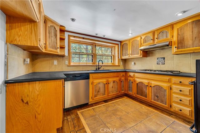 1700 Zion Way, Pine Mountain Club, CA 93222