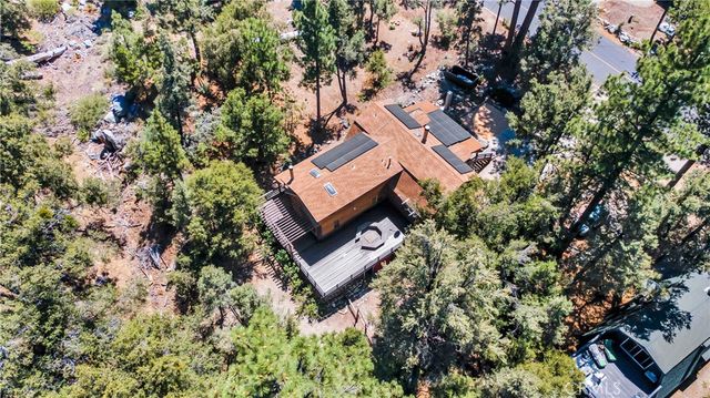 1700 Zion Way, Pine Mountain Club, CA 93222