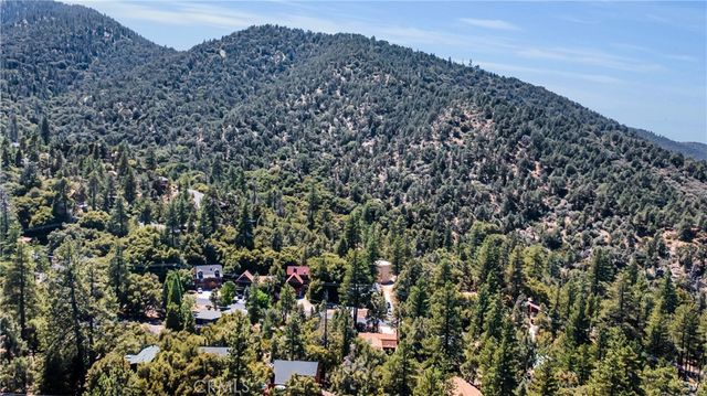1700 Zion Way, Pine Mountain Club, CA 93222