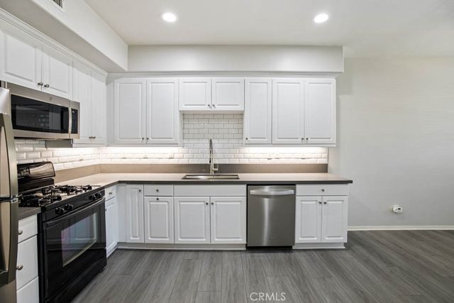 297 Tustin Field, Tustin, CA 92782