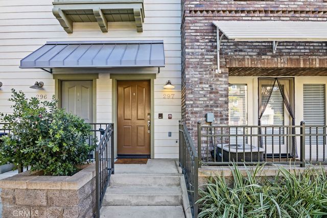 297 Tustin Field, Tustin, CA 92782