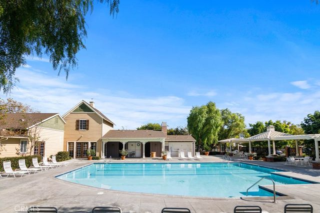 297 Tustin Field, Tustin, CA 92782