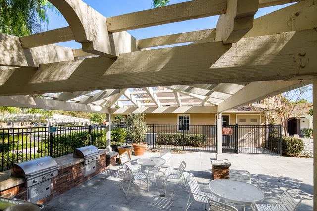 297 Tustin Field, Tustin, CA 92782