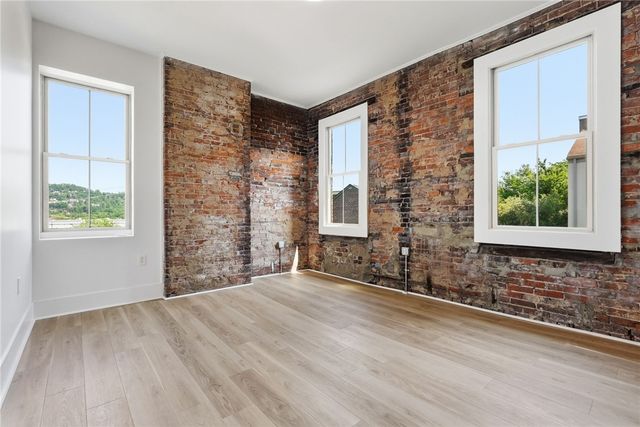 3329 Liberty Ave, Lawrenceville, PA 15201