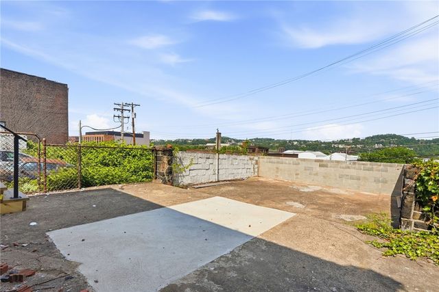 3329 Liberty Ave, Lawrenceville, PA 15201
