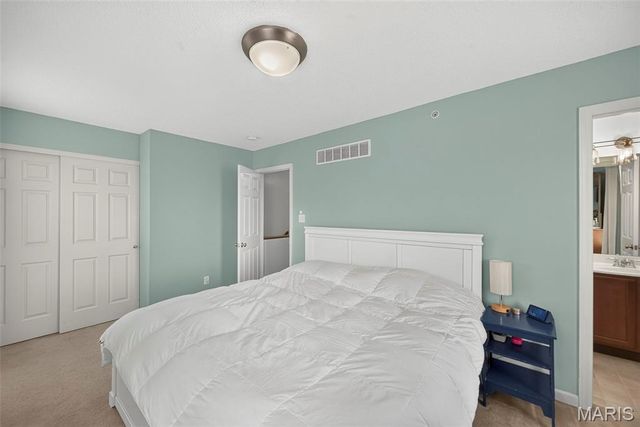 3201 S Civic Green Way, St Charles, MO 63301