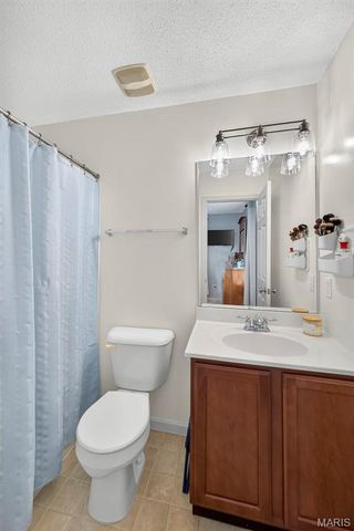 3201 S Civic Green Way, St Charles, MO 63301