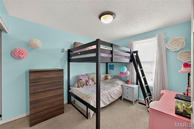 3201 S Civic Green Way, St Charles, MO 63301