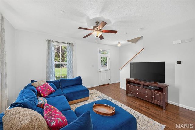 3201 S Civic Green Way, St Charles, MO 63301