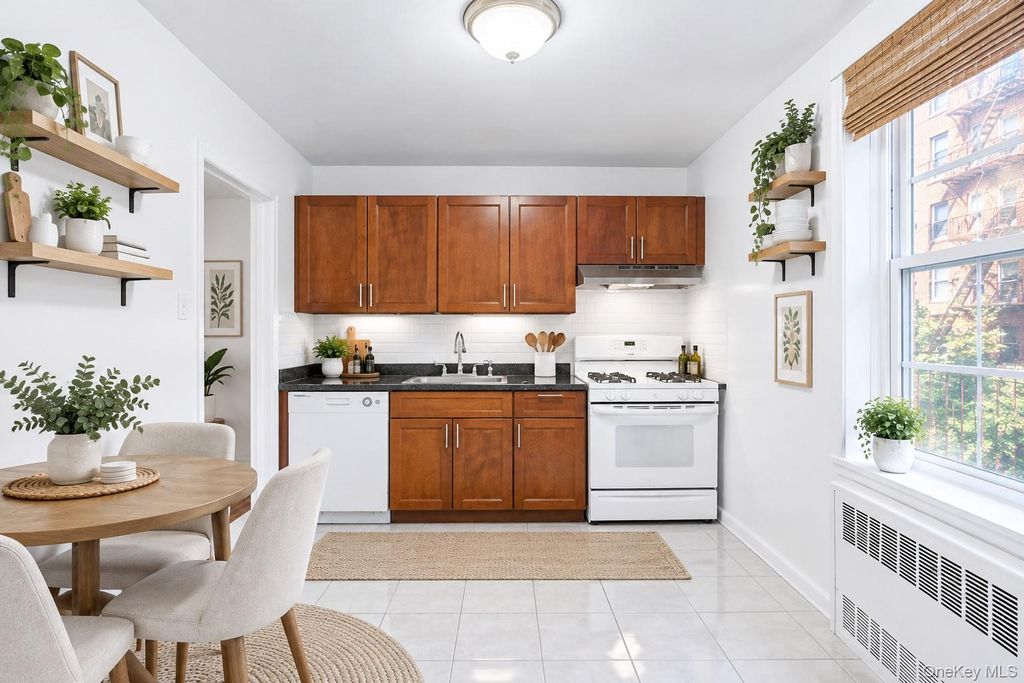 63-11 Queens Boulevard D3, Woodside, NY 11377 — photo 4