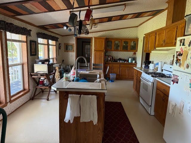 601 S Bossett Road, Ravenna, MI 49451