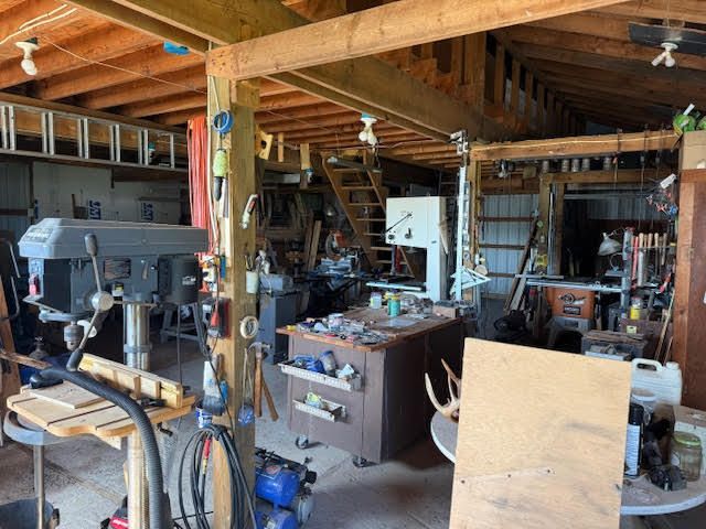 601 S Bossett Road, Ravenna, MI 49451