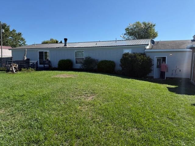 601 S Bossett Road, Ravenna, MI 49451