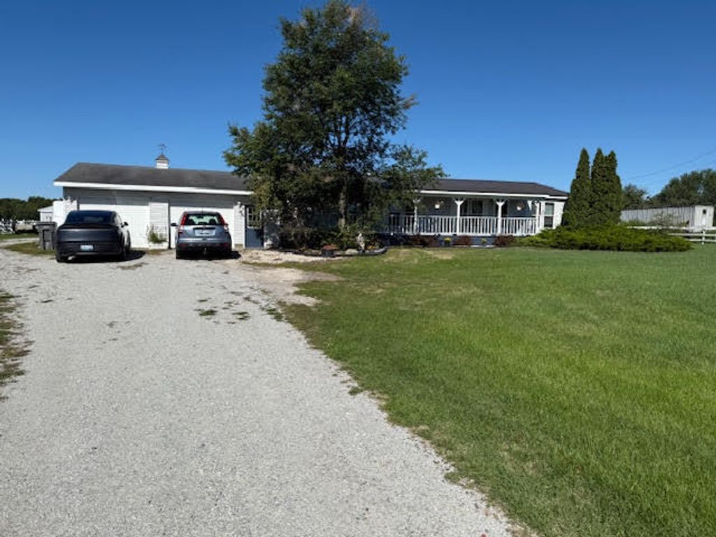 601 S Bossett Road, Ravenna, MI 49451