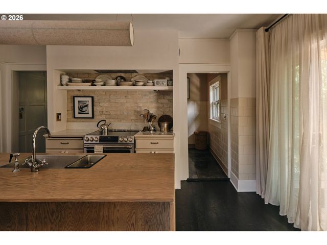 7929 N DANA Ave, Portland, OR 97203
