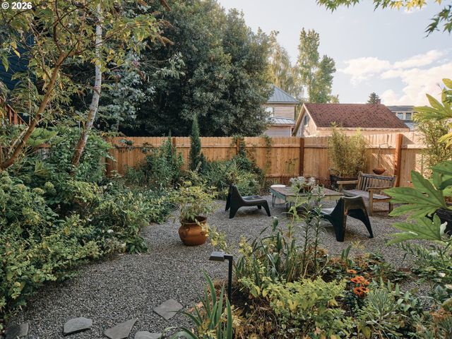 7929 N DANA Ave, Portland, OR 97203