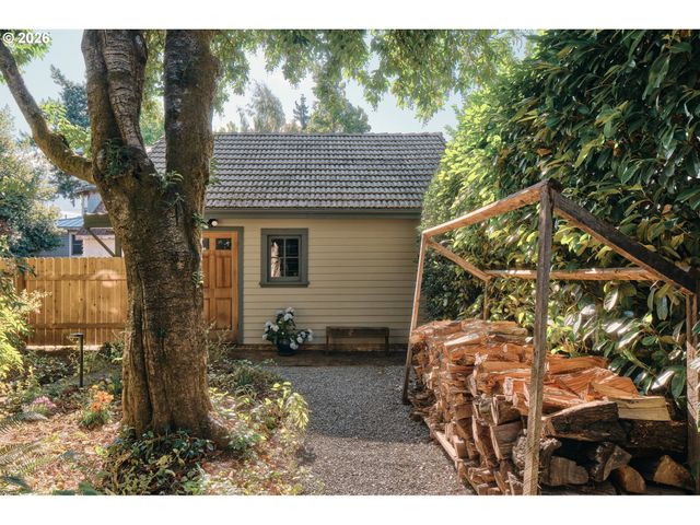7929 N DANA Ave, Portland, OR 97203