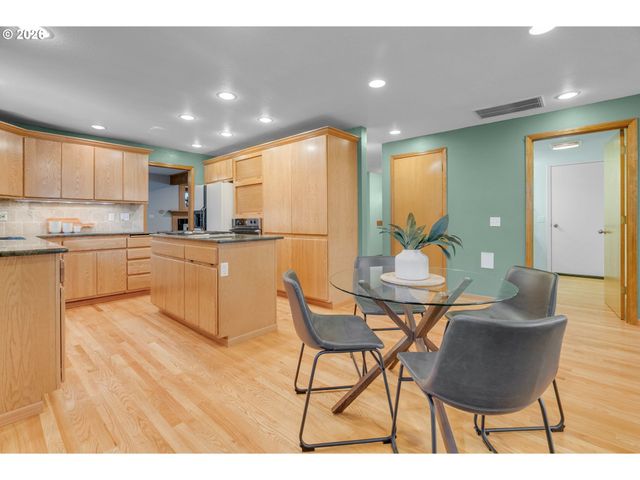 19500 Sw ALDERWOOD Ct, Beaverton, OR 97003