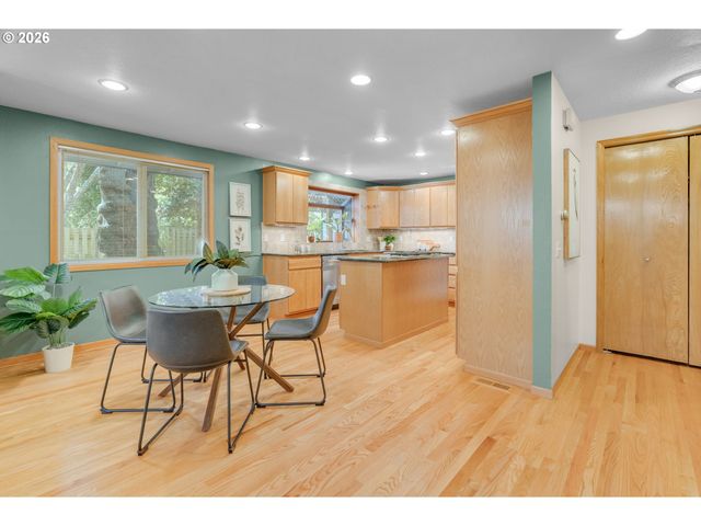 19500 Sw ALDERWOOD Ct, Beaverton, OR 97003