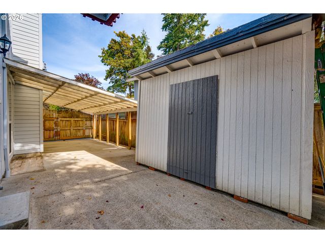 19500 Sw ALDERWOOD Ct, Beaverton, OR 97003