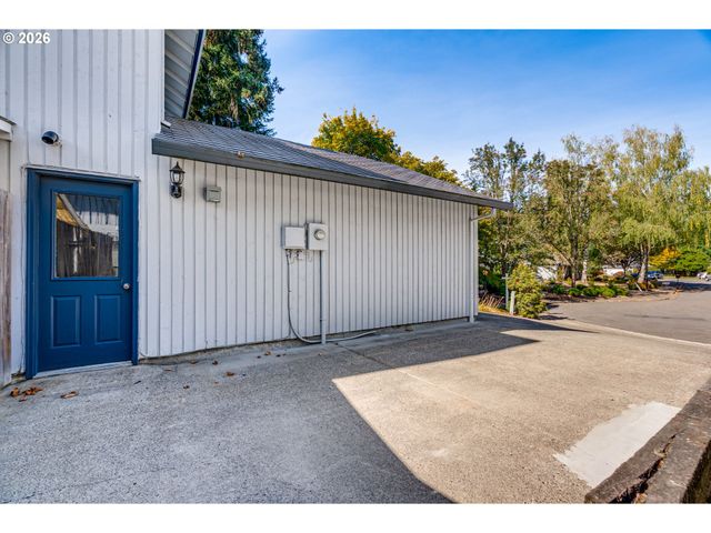 19500 Sw ALDERWOOD Ct, Beaverton, OR 97003