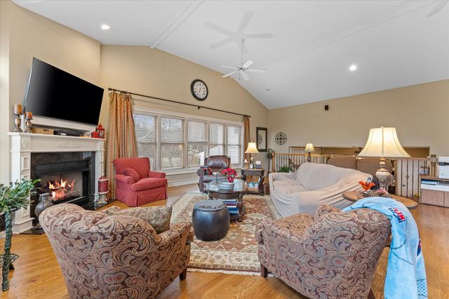 518 Franklin Rd, Franklin, TN 37069