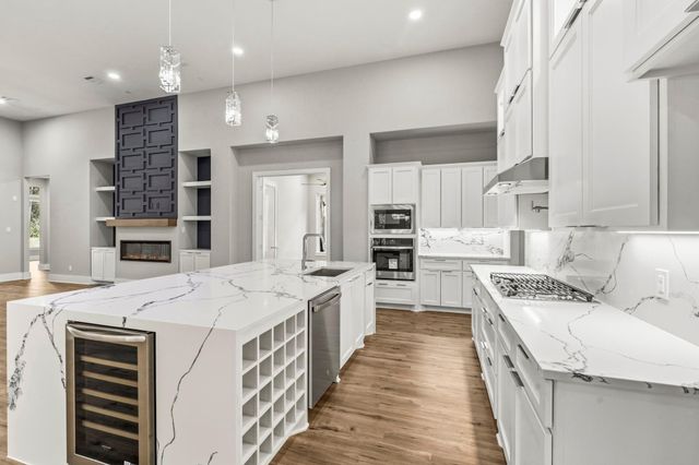 12956 Shady Woods Court, Montgomery, TX 77316