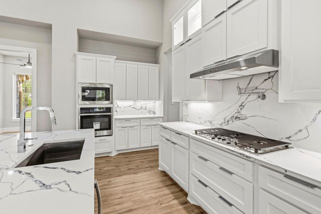 12956 Shady Woods Court, Montgomery, TX 77316