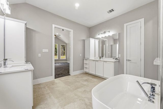 12956 Shady Woods Court, Montgomery, TX 77316