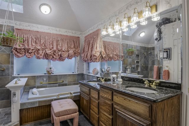 4908 Arborgate Drive, Arlington, TX 76017
