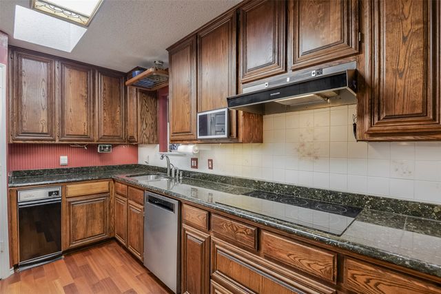 4908 Arborgate Drive, Arlington, TX 76017