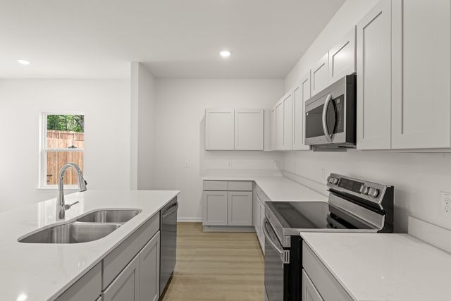 121 Kylie Street, Cleburne, TX 76031