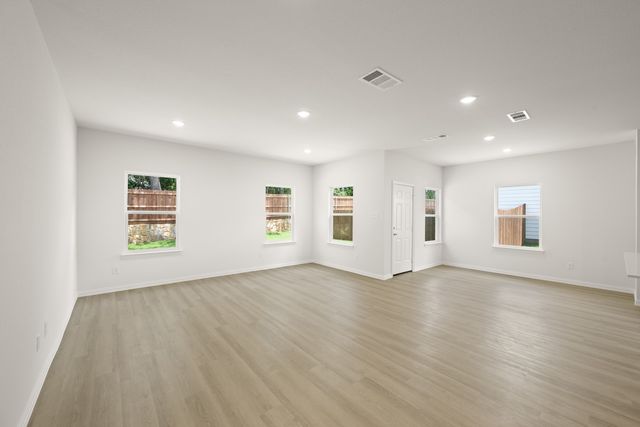 121 Kylie Street, Cleburne, TX 76031