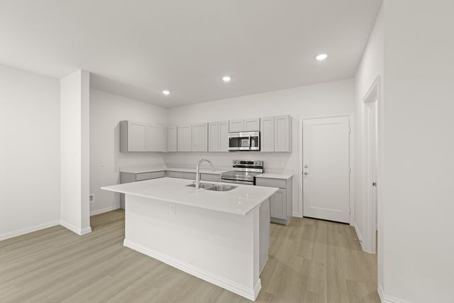 121 Kylie Street, Cleburne, TX 76031