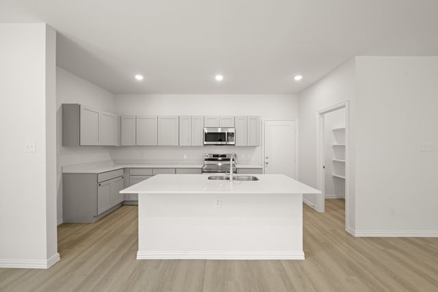 121 Kylie Street, Cleburne, TX 76031