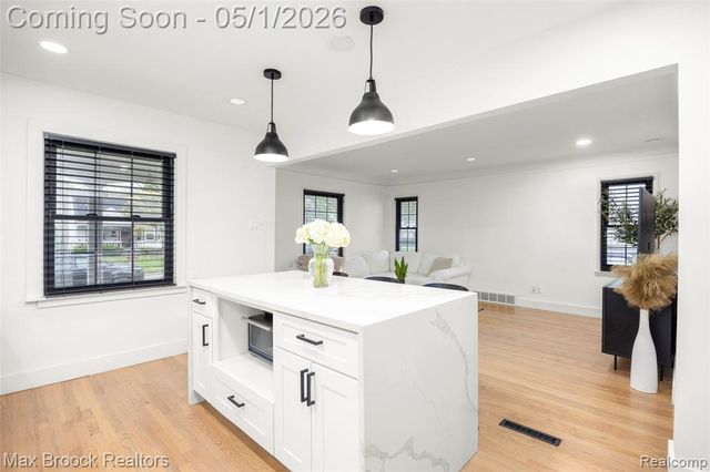 513 N Altadena Avenue, Royal Oak, MI 48067
