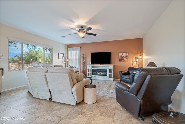 12652 N Fallen Shadows Drive, Marana, AZ 85658
