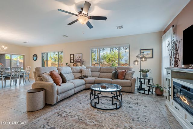 12652 N Fallen Shadows Drive, Marana, AZ 85658