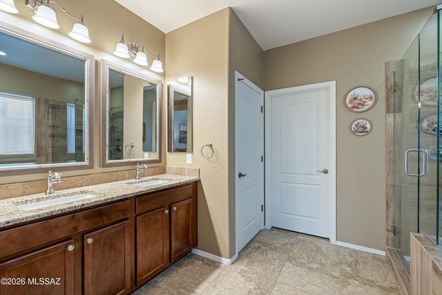 12652 N Fallen Shadows Drive, Marana, AZ 85658