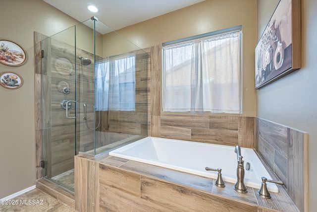 12652 N Fallen Shadows Drive, Marana, AZ 85658