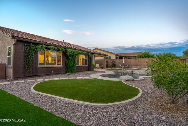 12652 N Fallen Shadows Drive, Marana, AZ 85658