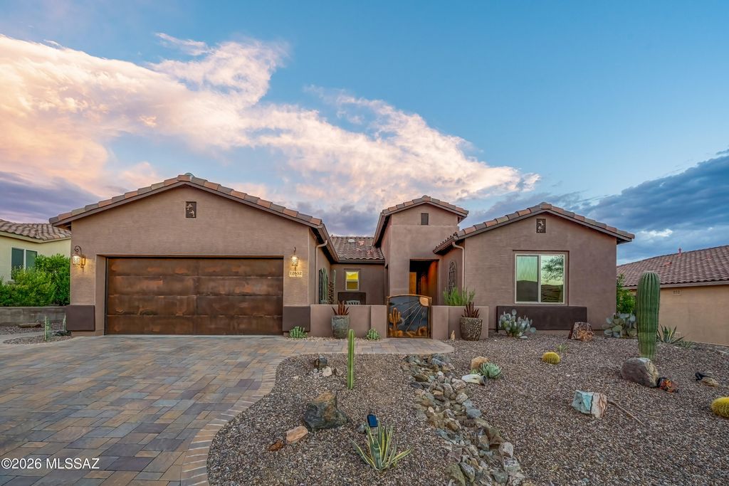 12652 N Fallen Shadows Drive, Marana, AZ 85658