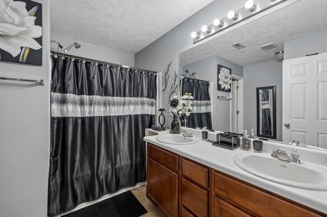 4830 Laura Jeanne Blvd, Murfreesboro, TN 37129