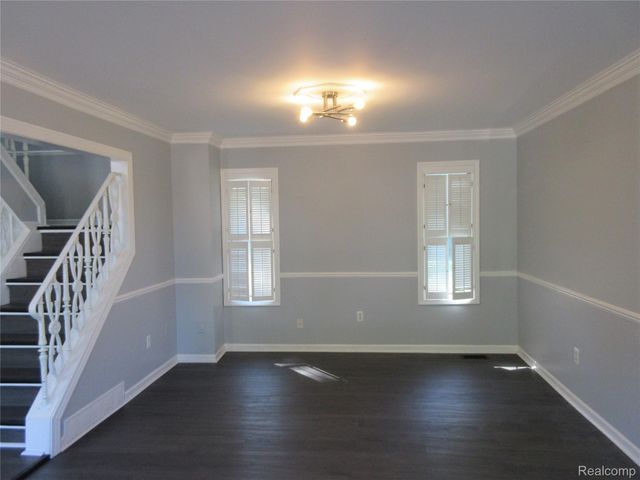 13760 Plumbrook, Sterling Heights, MI 48312