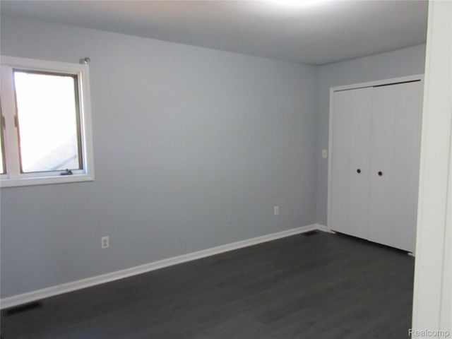 13760 Plumbrook, Sterling Heights, MI 48312