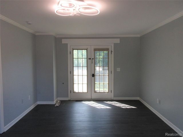 13760 Plumbrook, Sterling Heights, MI 48312