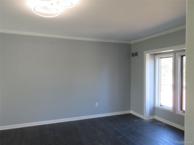 13760 Plumbrook, Sterling Heights, MI 48312